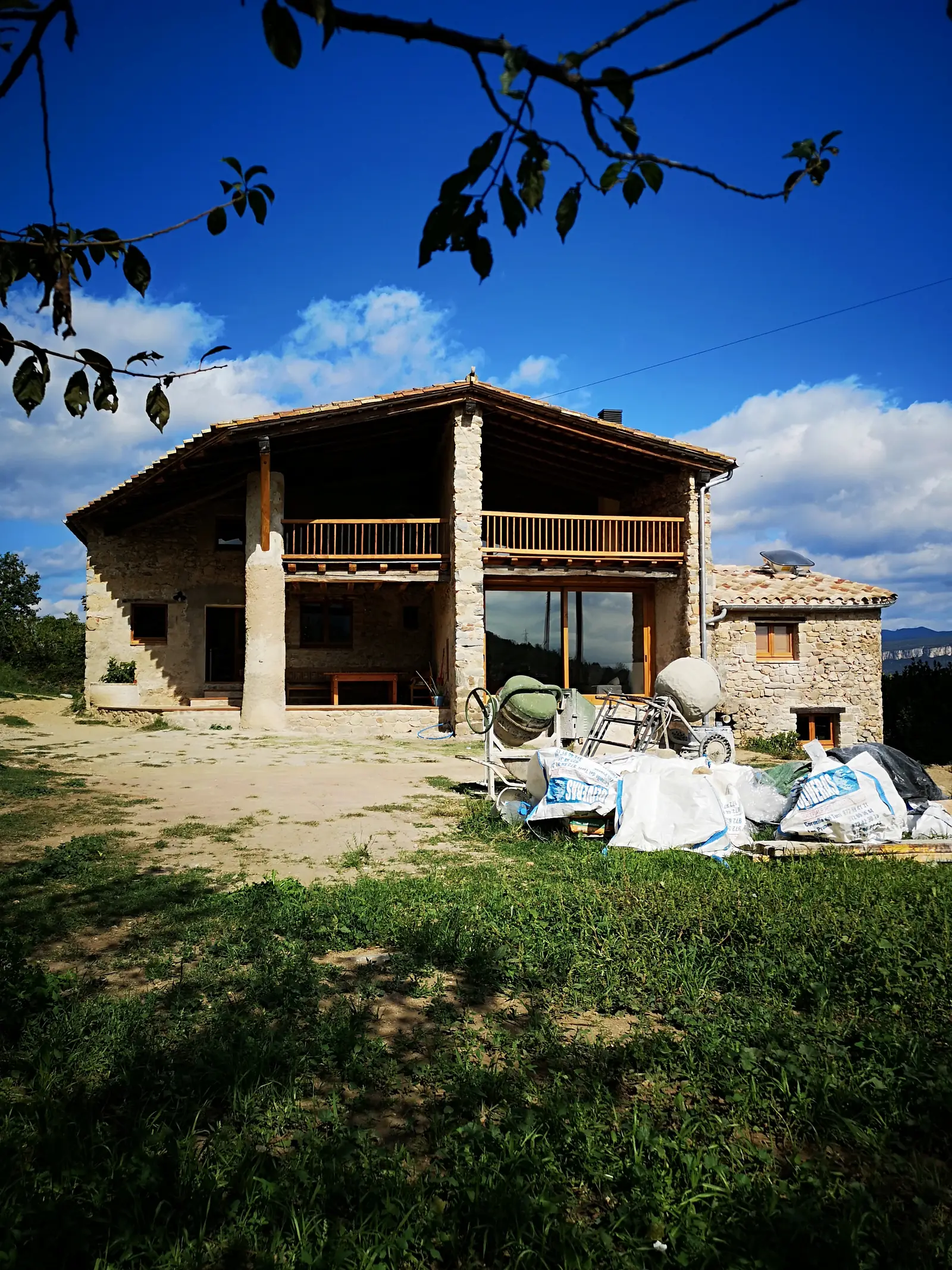 CP·1 La Masia: reforma d’una masia a Afores de Girona