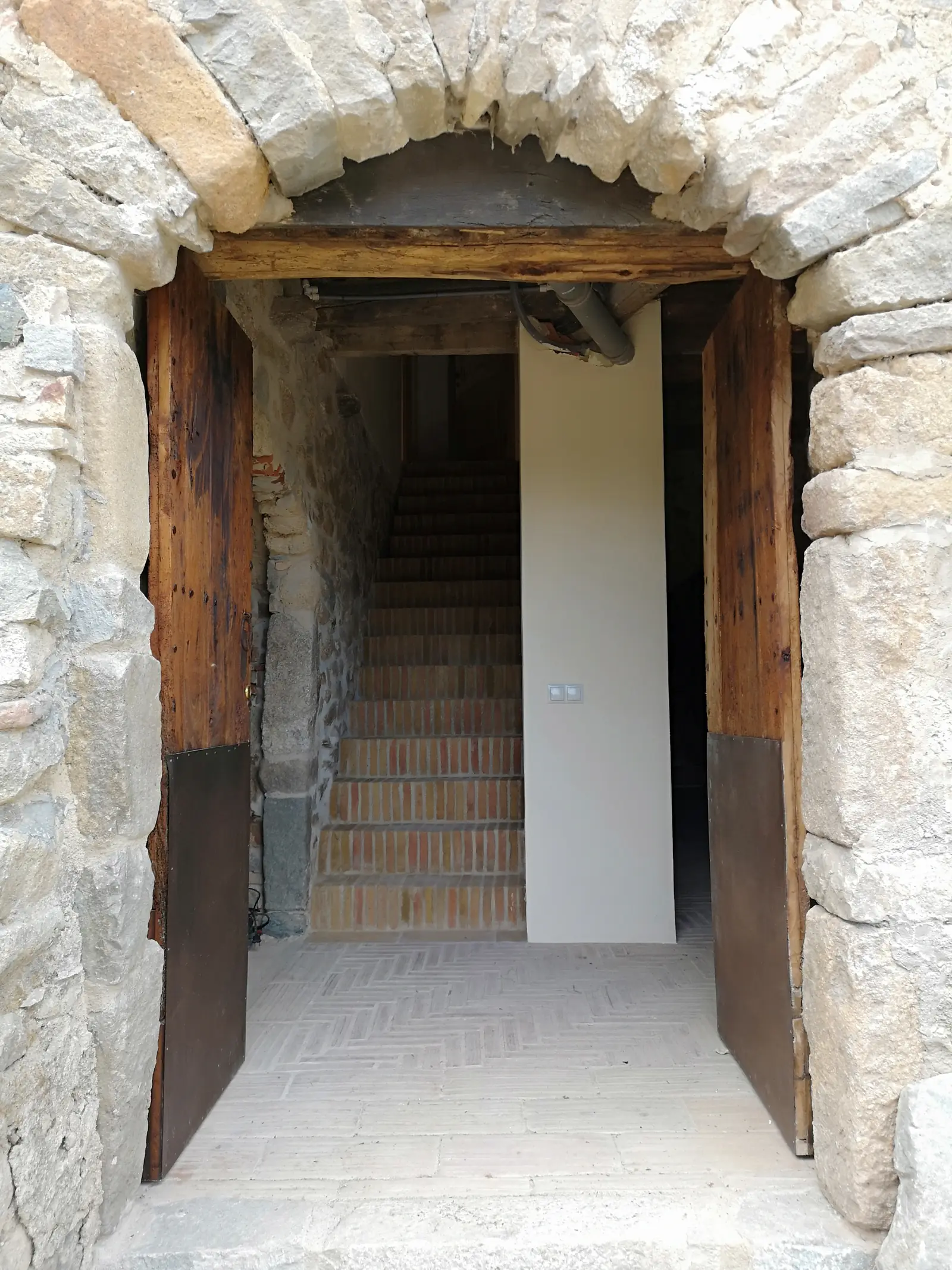 CP·1 La Masia: reforma d’una masia a Afores de Girona — fotografia 10
